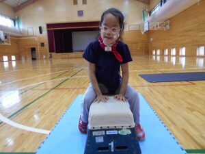 【たんぽぽ2組(肢体グループ)】ミニサーキットをしたよ – 島根県立出雲養護学校